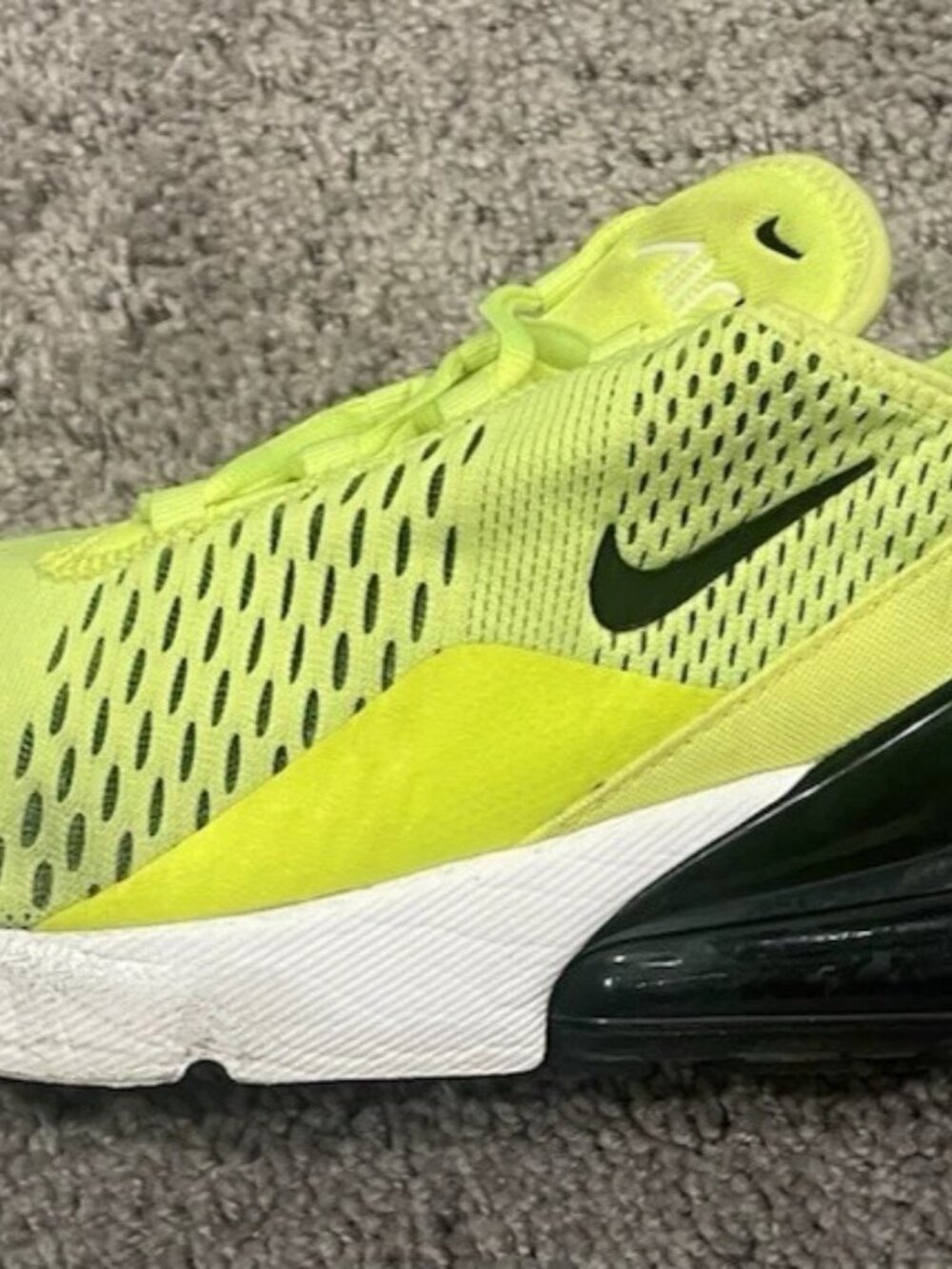 Nike Air Max 270 Volt Neon Green Running Sneakers Size 9.5 Men's AH8050-701